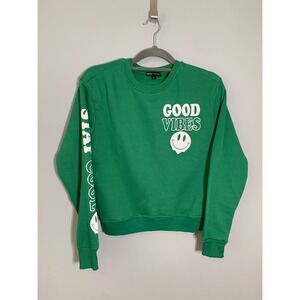 NEW Green Goddess Graphic Sweatshirt Womens Medium Green Good‎ Vibes Smiley Face